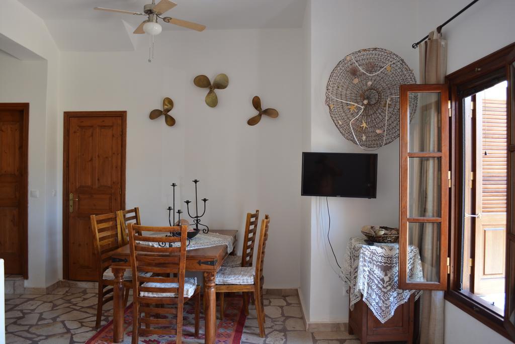 הוילה Meyísti P&M House מראה חיצוני תמונה